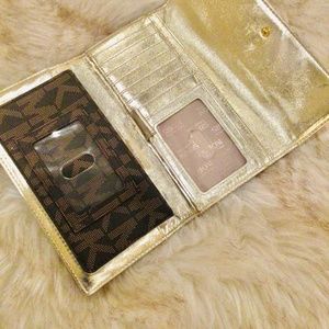 Michael Kors wallet
